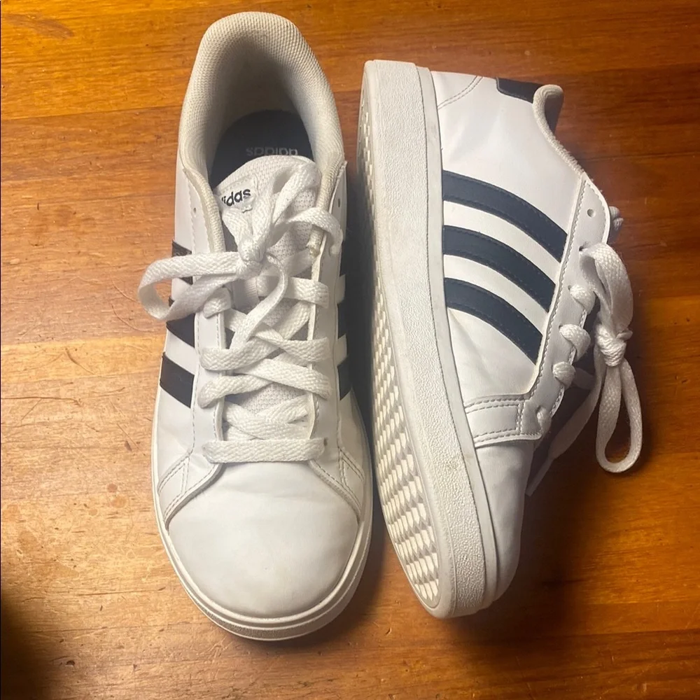 Adidas Unisex Classic Grand Court White and Black Sneakers model GW6511